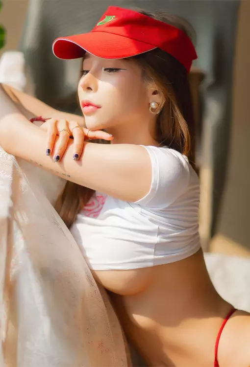 เปิดวาร์ป น้องแกมพลอย