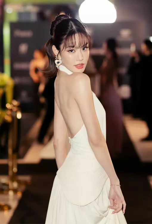 เปิดวาร์ป เกรซ กาญจน์เกล้า