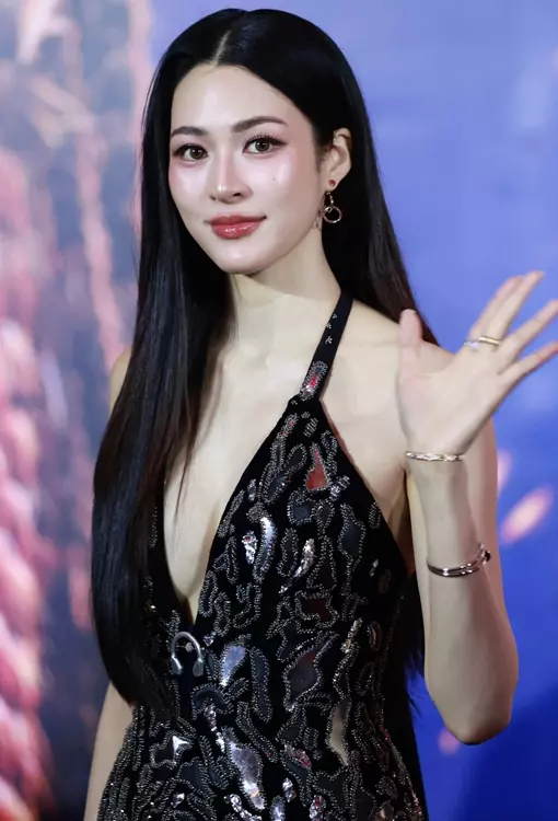 เปิดวาร์ป หลิงหลิง คอง