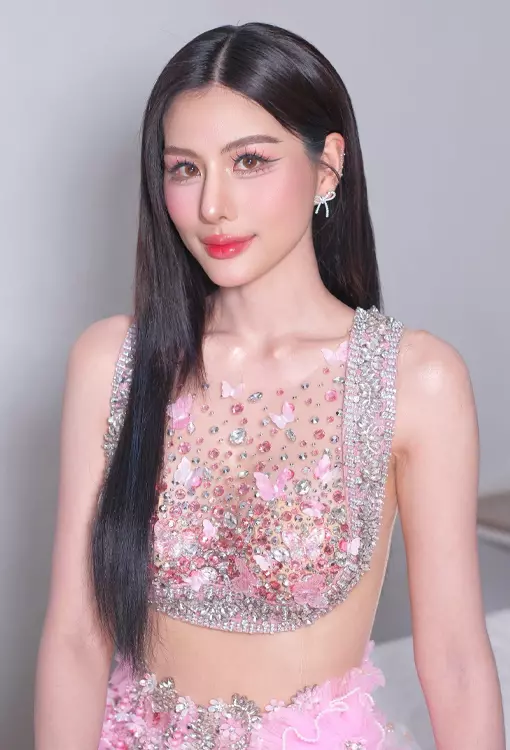 เปิดวาร์ป หนิง ปัทมา