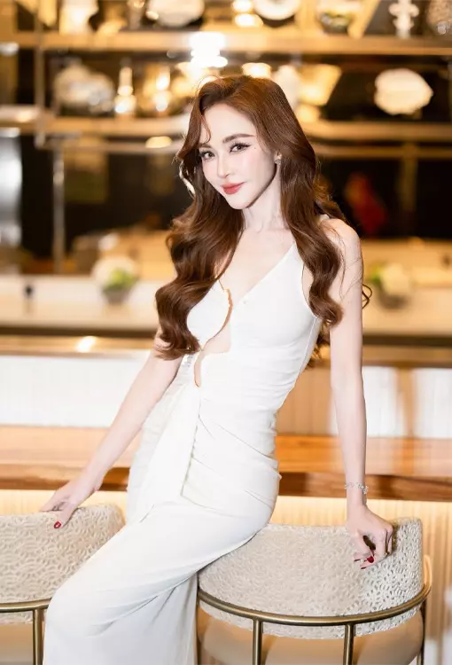 เปิดวาร์ป เป้ย ปานวาด