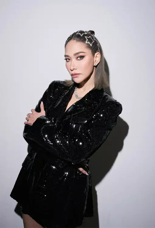 เปิดวาร์ป พลอย เฌอมาลย์