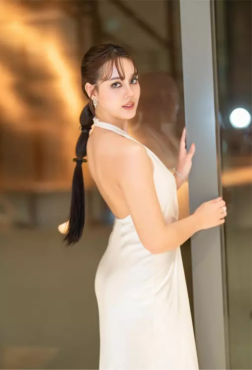 เปิดวาร์ป เดนิส เจลีลชา